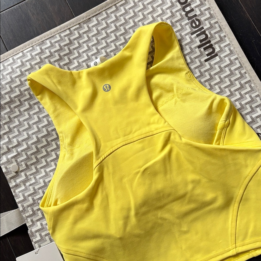 LULULEMON WUNDER TRAIN RACERBACK TANK IN BEAMING YELLOW SZ 4 NWT - Picture 4 of 6